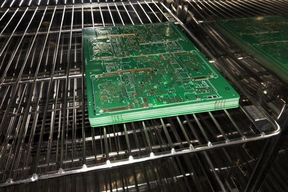 PCB上線前烘烤可以增加焊錫性嗎？